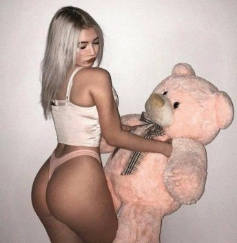 Ева, 23